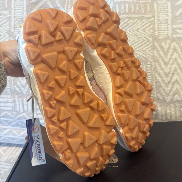 New Rare Flower Mountain Yamano 3 Suede Gray Sneakers Shoes Women SIZE 8 39 - Picture 8 of 9